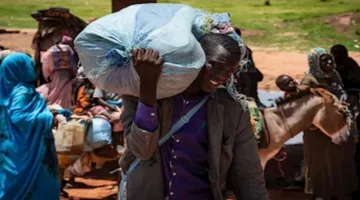 مصر توفر مساعدات لوجستية وإنسانية للاجئين السودانيين بسبب النزاع: من الترحيب إلى القطارات الخاصة للعودة.