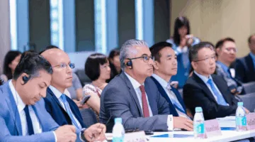 كريستال العالمية تعتزم إقامة مصنع لل textiles في مصر باستثمارات تقدر بـ 300 مليون دولار.