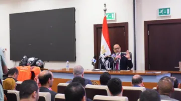 وزير العمل يُنظم مؤتمرًا صحفيًا للإعلان عن حملة “سلامتك تهمنا” لحماية عمال التوصيل.