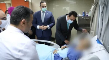 وزير الصحة يزور المجمع الطبي ومركز 30 يونيو لمرضى الكلى ويشهد إطلاق مشروع الرعاية الصحية المنزلية في المحافظة