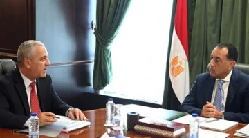 رئيس الوزراء يناقش عدة قضايا مع رئيس الهيئة الوطنية للصحافة