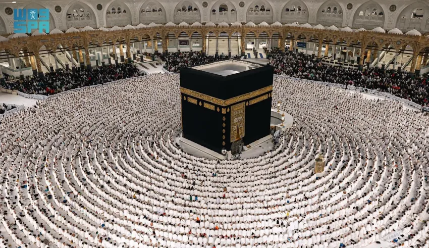 بدء الدورة الصيفية التعليمية في المسجد الحرام بدء الدورة الصيفية التعليمية في المسجد الحرام