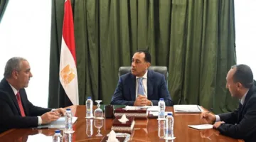 رئيس الوزراء يناقش مجموعة من القضايا مع رئيس الهيئة الوطنية للصحافة