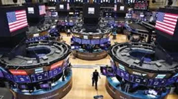 الأسواق الأمريكية تبدأ مرتفعة مع ترقب جديد حول التجارة وأرباح شركات التقنية