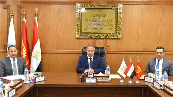 محافظ بورسعيد يقود اجتماع مجلس إدارة المنطقة الحرة محافظ بورسعيد يقود اجتماع مجلس إدارة المنطقة الحرة