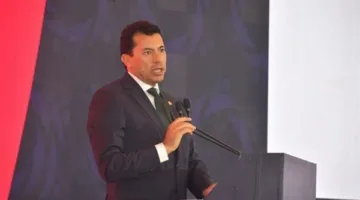 أشرف صبحي: مصر دولة راسخة لا تتورط في النزاعات.. والجيش هو حماية الوطن.