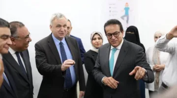 وزير الصحة يدشّن أول مختبر تقني متقدم للمحاكاة في المعهد الفني الصحي بالإسماعيلية
