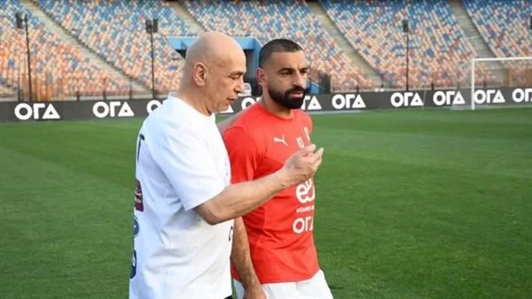 وزير الرياضة: محمد صلاح كان يفكر في الاعتزال دوليًا بعد أن تولى حسام حسن قيادة الفريق الوطني.