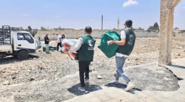 سلمان للإغاثة يقدم مساعدات للنازحين من محافظة السويداء إلى محافظة درعا.