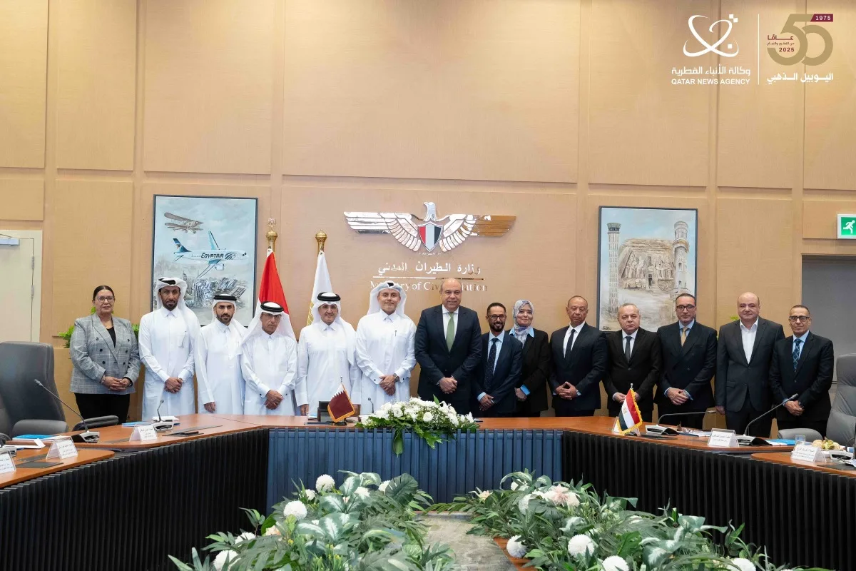 المدير الإقليمي للمنظمة الدولية للطيران المدني يبرز أهمية المبادرة القطرية لتقليص مسافات الطيران في الأجواء المصرية المدير الإقليمي للمنظمة الدولية للطيران المدني يبرز أهمية المبادرة القطرية لتقليص مسافات الطيران في الأجواء المصرية
