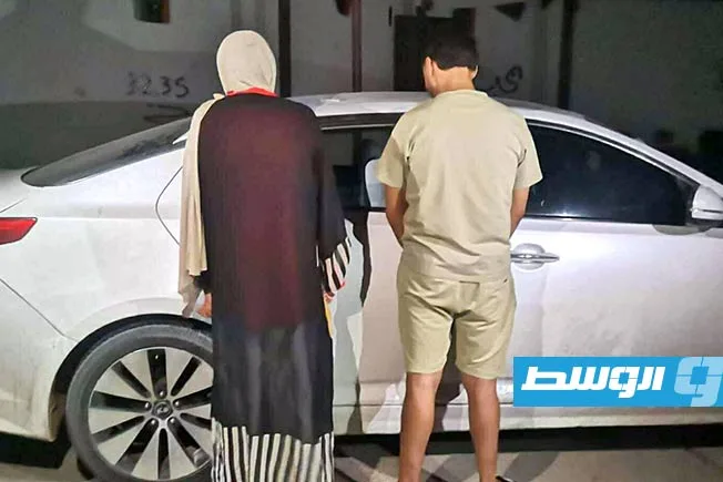 إلقاء القبض على شخصين بحوزتهما مواد مخدرة في صبراتة إلقاء القبض على شخصين بحوزتهما مواد مخدرة في صبراتة