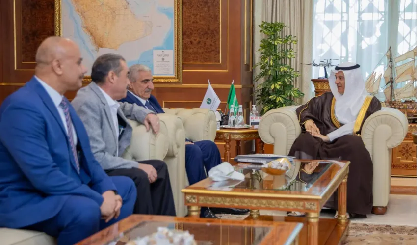 وزير البيئة يوقع اتفاقية لإنشاء فرع لأكساد في الرياض وزير البيئة يوقع اتفاقية لإنشاء فرع لأكساد في الرياض