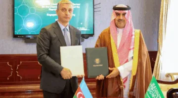 العنقري يبرم اتفاقية مع جولمامادوف للقيام بمهمة مراجعة النظير في أذربيجان