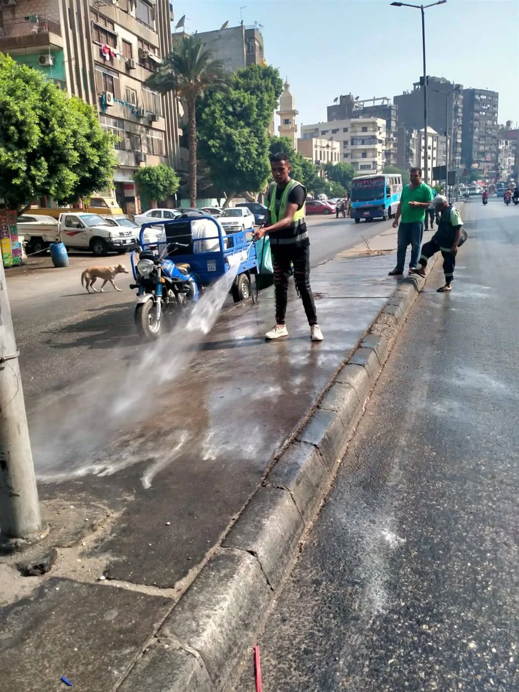 بالمشاهد… انطلاق حملة تنظيف شاملة في حي السيدة زينب تحضيرًا للاحتفالات الدينية بالمشاهد… انطلاق حملة تنظيف شاملة في حي السيدة زينب تحضيرًا للاحتفالات الدينية