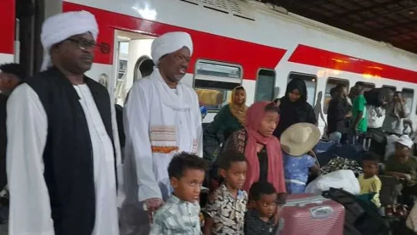 مثال حي على التضامن في الأوقات الصعبة: مصر تدعم السودانيين وترافقهم حتى عودتهم مثال حي على التضامن في الأوقات الصعبة: مصر تدعم السودانيين وترافقهم حتى عودتهم