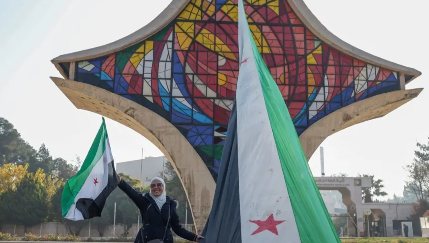 هل يمكن أن تكون الملكية الدستورية مناسباً لسوريا؟ هل يمكن أن تكون الملكية الدستورية مناسباً لسوريا؟