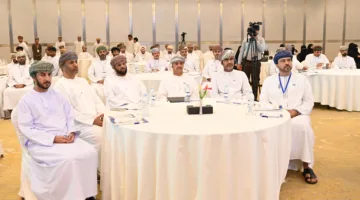 مؤتمر التصميم الإبداعي في صلالة يناقش كيفية استخدام الذكاء الاصطناعي في تطوير الحلول المبتكرة.