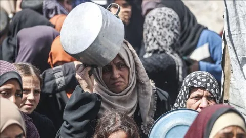 في ظل حصار غزة: الجوع والمرض يفتكان بجسدَي عبد الله وحبيبة في ظل حصار غزة: الجوع والمرض يفتكان بجسدَي عبد الله وحبيبة