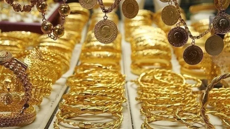 أسعار الذهب اليوم الثلاثاء في محلات الصاغة: المعدن الأصفر يحافظ على استقراره أسعار الذهب اليوم الثلاثاء في محلات الصاغة: المعدن الأصفر يحافظ على استقراره