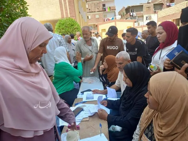 تعليم الكبار في السويس يساهم في قافلة طبية مجانية نظمتها جامعة القناة