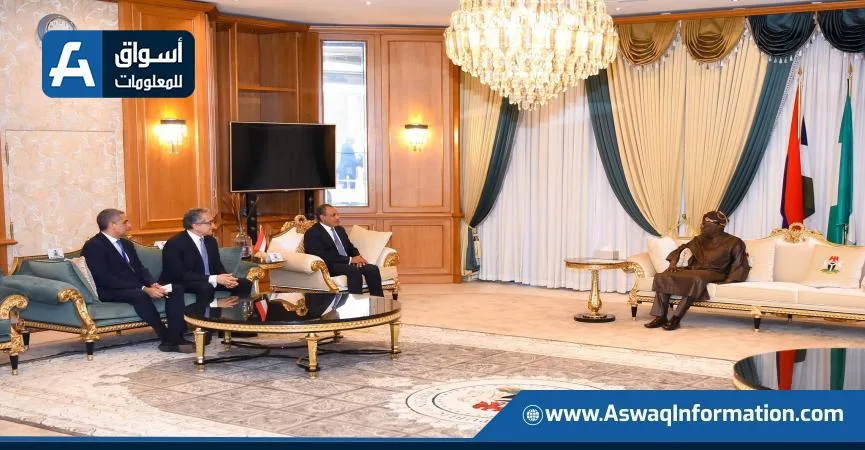 وزير الخارجية يبحث مع الرئيس النيجيري سبل تعزيز التعاون في التجارة والاستثمار وزير الخارجية يبحث مع الرئيس النيجيري سبل تعزيز التعاون في التجارة والاستثمار