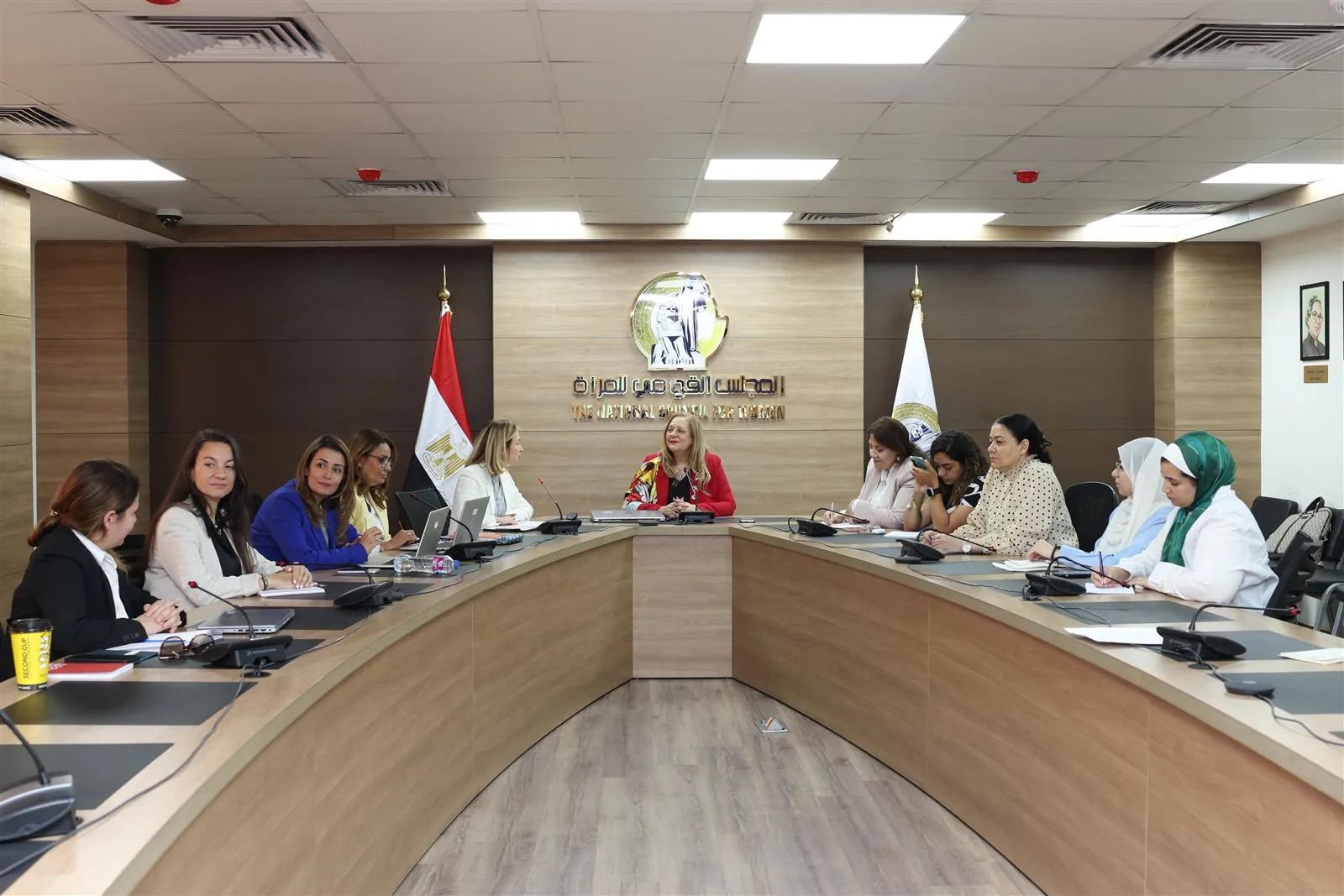 المجلس القومي للمرأة يستضيف وفد التجارة العالمية لبحث مشروع التجارة الرقمية والإلكترونية المجلس القومي للمرأة يستضيف وفد التجارة العالمية لبحث مشروع التجارة الرقمية والإلكترونية