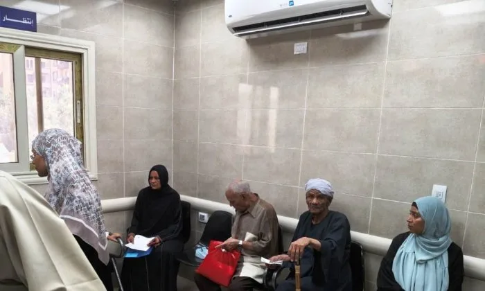 بعد زيارة غير متوقعة.. محافظ أسوان يحل مشكلة العلاج ويقدم دعمًا فوريًا لخدمات «صحة أول» بعد زيارة غير متوقعة.. محافظ أسوان يحل مشكلة العلاج ويقدم دعمًا فوريًا لخدمات «صحة أول»