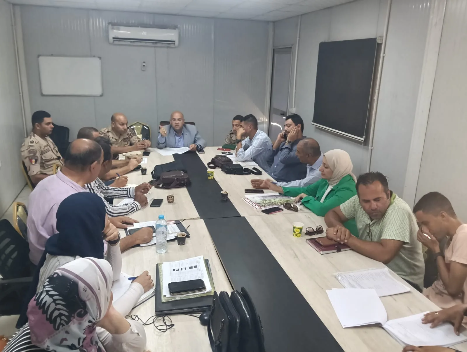 نائب محافظ الجيزة يزور موقف السرفيس الحضاري بالصف استعدادًا لتشغيله