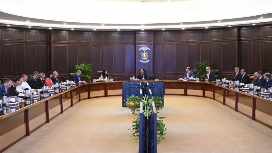 رئيس الوزراء يقود اجتماع اللجنة العليا لتنظيم احتفالات افتتاح المتحف المصري الكبير. رئيس الوزراء يقود اجتماع اللجنة العليا لتنظيم احتفالات افتتاح المتحف المصري الكبير.