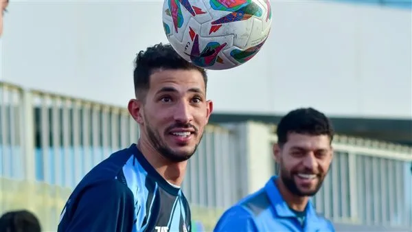 طارق يحيى: “ما يقوم به أحمد فتوح يعدّ خطأ فادحاً وقد يعجل بنهاية مسيرته” طارق يحيى: “ما يقوم به أحمد فتوح يعدّ خطأ فادحاً وقد يعجل بنهاية مسيرته”