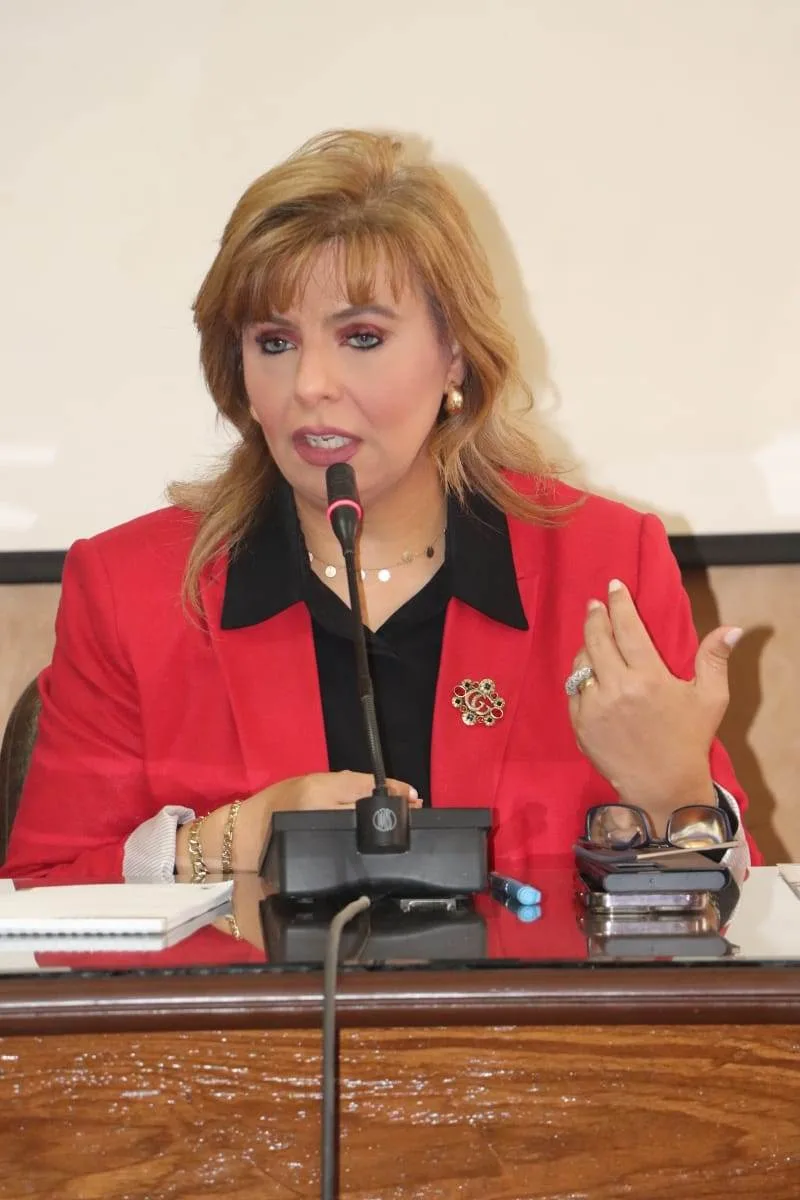 سكرتارية المرأة في الاتحاد العام تبدأ بتنظيم سلسلة من الدورات للتعريف بمزايا قانون العمل سكرتارية المرأة في الاتحاد العام تبدأ بتنظيم سلسلة من الدورات للتعريف بمزايا قانون العمل