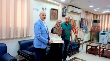 تقدير الفائزين بالمركز الأول في مسابقة الكنوز المصرية