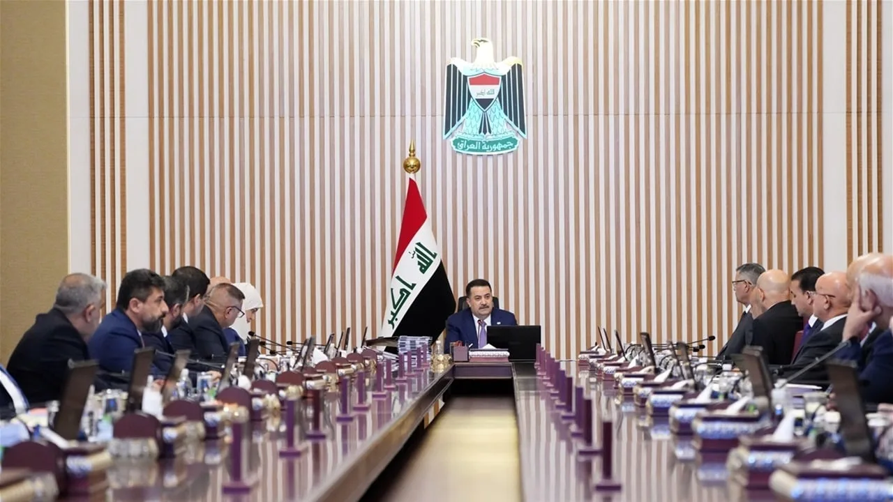 السوداني يطلب إجراء اجتماع عاجل للمحافظين بعد مأساة الكوت السوداني يطلب إجراء اجتماع عاجل للمحافظين بعد مأساة الكوت