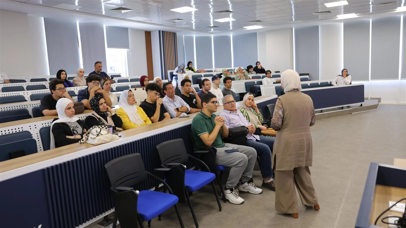 جامعة باديا تُقيم جولات تعريفية للطلاب الجدد لاستكشاف مرافقها الجامعية جامعة باديا تُقيم جولات تعريفية للطلاب الجدد لاستكشاف مرافقها الجامعية