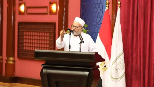 إبراهيم الهدهد: الأزهر الشريف هو راعي تراث النبوة ويتغذّى من أنوار الوحي إبراهيم الهدهد: الأزهر الشريف هو راعي تراث النبوة ويتغذّى من أنوار الوحي