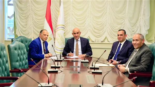 عاجل: وزير التربية والتعليم يعلن نتائج الثانوية العامة 2025 بمعدل نجاح 79.2% للنظام الجديد و72.7% للنظام القديم عاجل: وزير التربية والتعليم يعلن نتائج الثانوية العامة 2025 بمعدل نجاح 79.2% للنظام الجديد و72.7% للنظام القديم