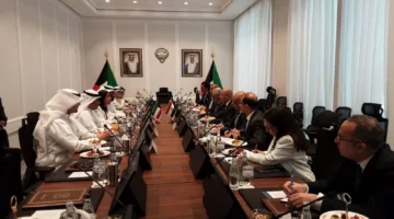 الوزير يجتمع بعدد من نظرائه في الكويت خلال زيارته الحالية