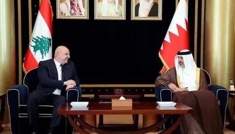 الرئيس اللبناني يصل إلى البحرين لتعزيز روابط التعاون