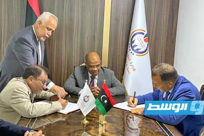 «وزارة التعليم العالي والبحث العلمي» تبرم اتفاقية تعاون مع الشركة العالمية «شلمبيرجير» «وزارة التعليم العالي والبحث العلمي» تبرم اتفاقية تعاون مع الشركة العالمية «شلمبيرجير»