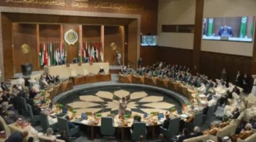 الجامعة العربية تطالب بعقد اجتماع عاجل لمجلس الأمن الدولي لإصدار قرار يوجب على إسرائيل إنهاء حصار غزة والسماح بدخول المساعدات الإنسانية.