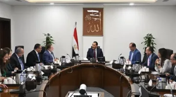رئيس الوزراء يراقب مساعي تقليص الدين العام بالنسبة للناتج المحلي