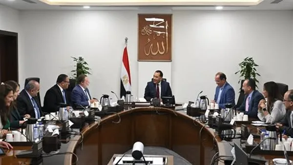 رئيس الوزراء يراقب مساعي تقليص الدين العام بالنسبة للناتج المحلي رئيس الوزراء يراقب مساعي تقليص الدين العام بالنسبة للناتج المحلي