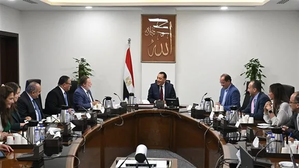 رئيس الوزراء يشرف على مساعي تقليص الدين العام بالنسبة للناتج المحلي رئيس الوزراء يشرف على مساعي تقليص الدين العام بالنسبة للناتج المحلي