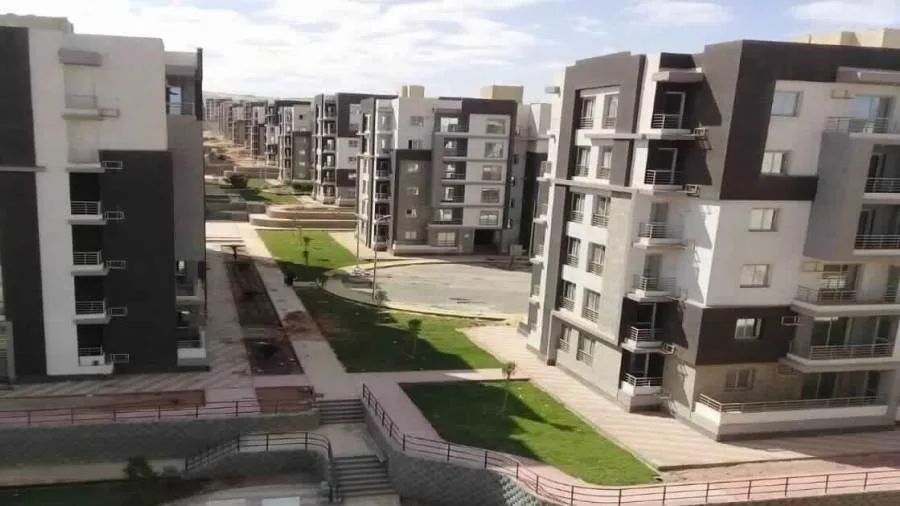 الإسكان: تخصيص مسابح ومقاهي وبيع متاجر وصيدلية في المنصورة الجديدة والعاشر من رمضان