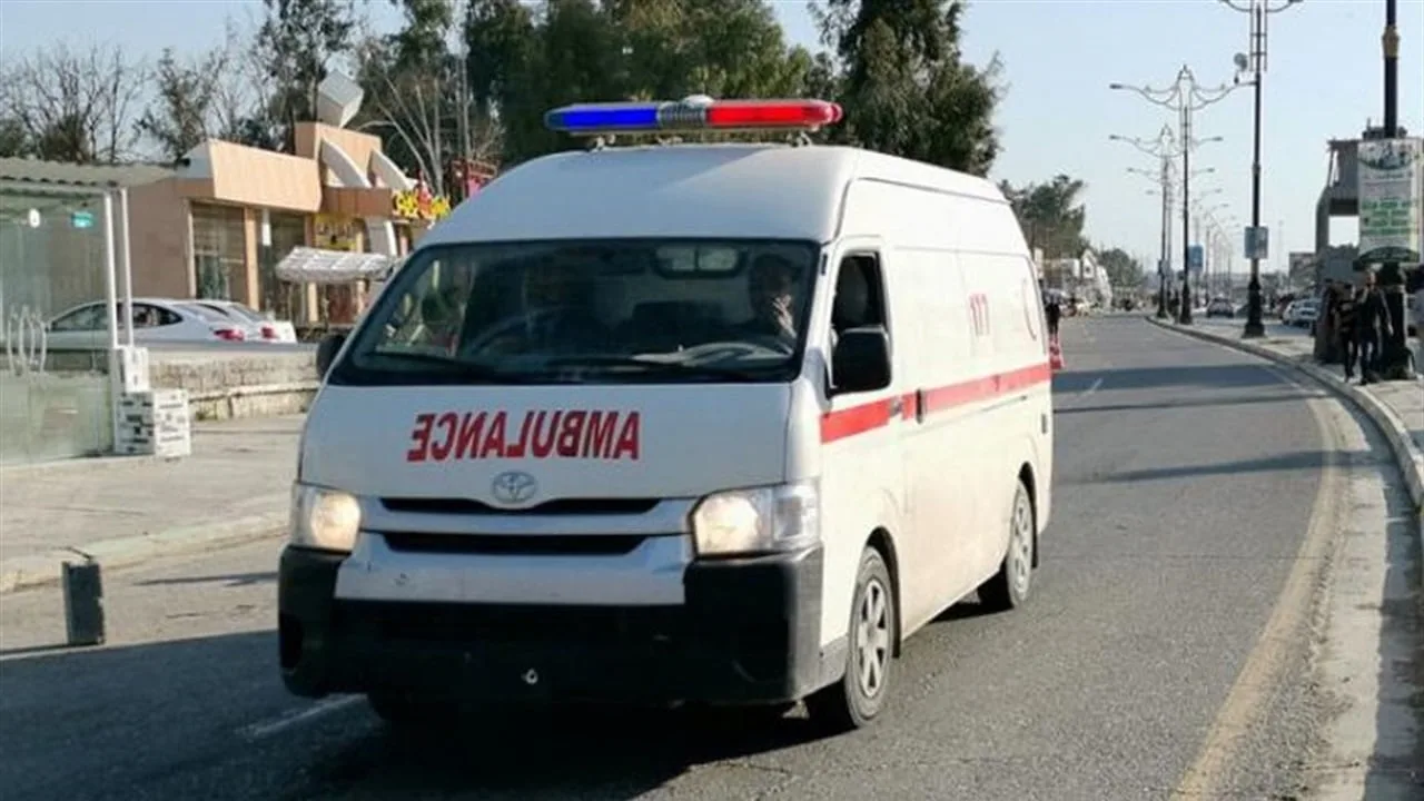 إنقاذ فرد قفز من جسر في وسط بغداد إنقاذ فرد قفز من جسر في وسط بغداد
