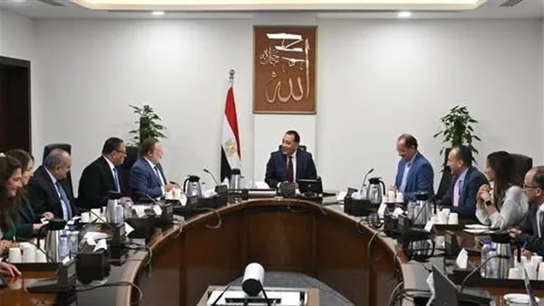 رئيس الوزراء يشرف على مساعي تقليص الدين العام بالنسبة للناتج المحلي