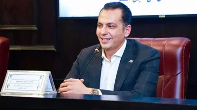 الناجحون يرفعون أيديهم: ‘مستقبل وطن’ يكرم الطلاب الأوائل في الثانوية العامة بمنحة قدرها 100 ألف جنيه لكل منهم الناجحون يرفعون أيديهم: ‘مستقبل وطن’ يكرم الطلاب الأوائل في الثانوية العامة بمنحة قدرها 100 ألف جنيه لكل منهم