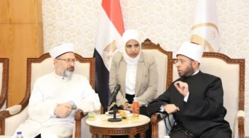 رئيس الشؤون الدينية في تركيا يثني على حكمة الرئيس السيسي