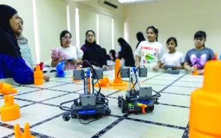 مخيمات صيفية لتدريب الطلاب الإماراتيين في 10 تخصصات في البرمجة والذكاء الاصطناعي.