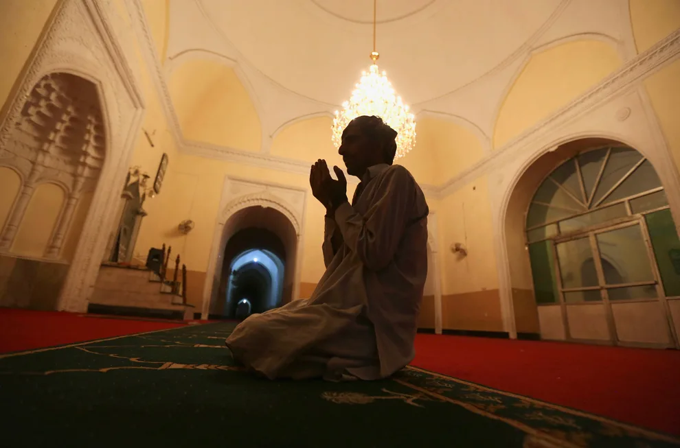 ما رأي الإفتاء في تخصيص أيام محددة لصلاة القيام جماعة؟